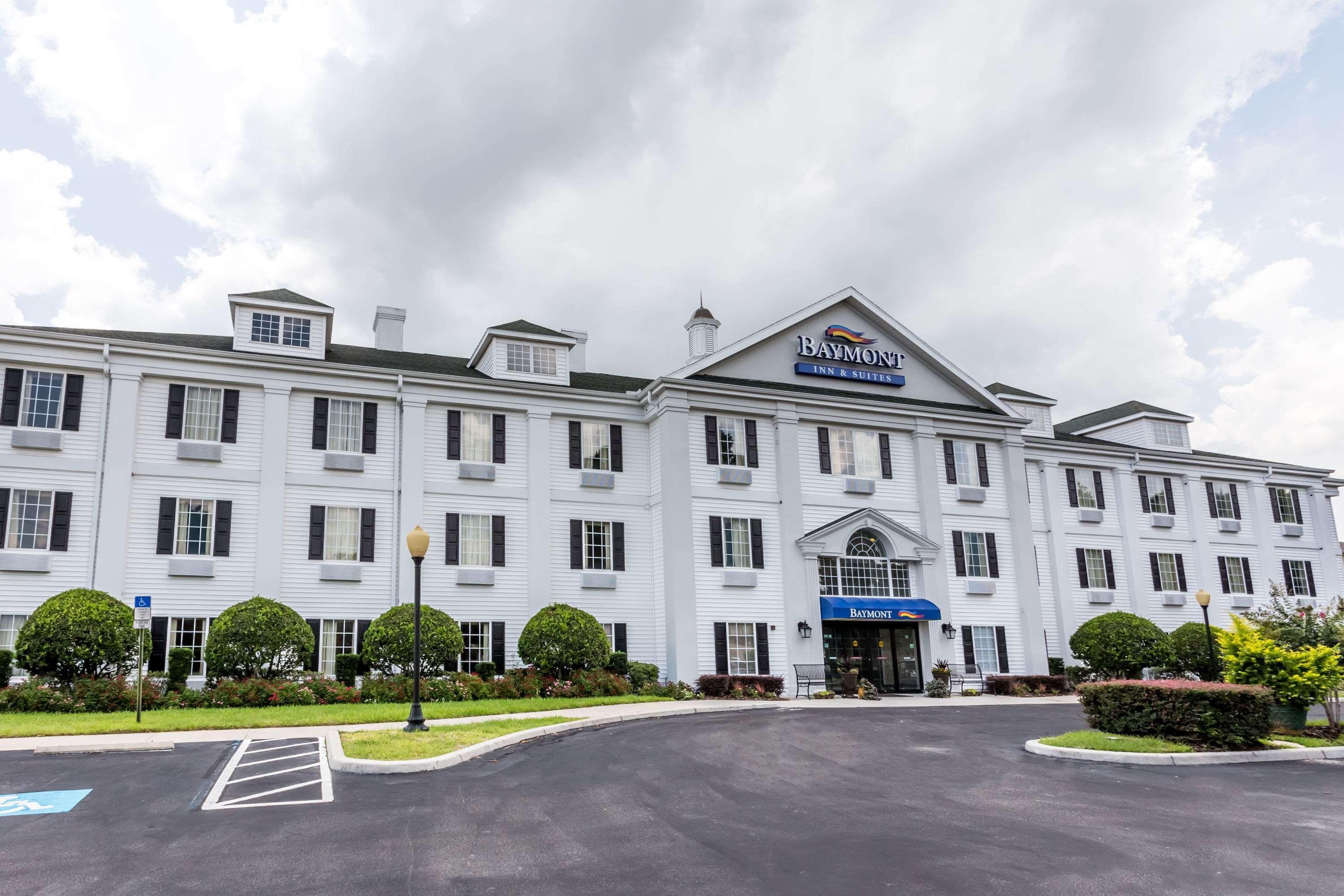 Baymont By Wyndham Lakeland Extérieur photo