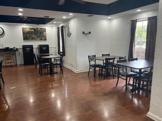 Baymont By Wyndham Lakeland Extérieur photo