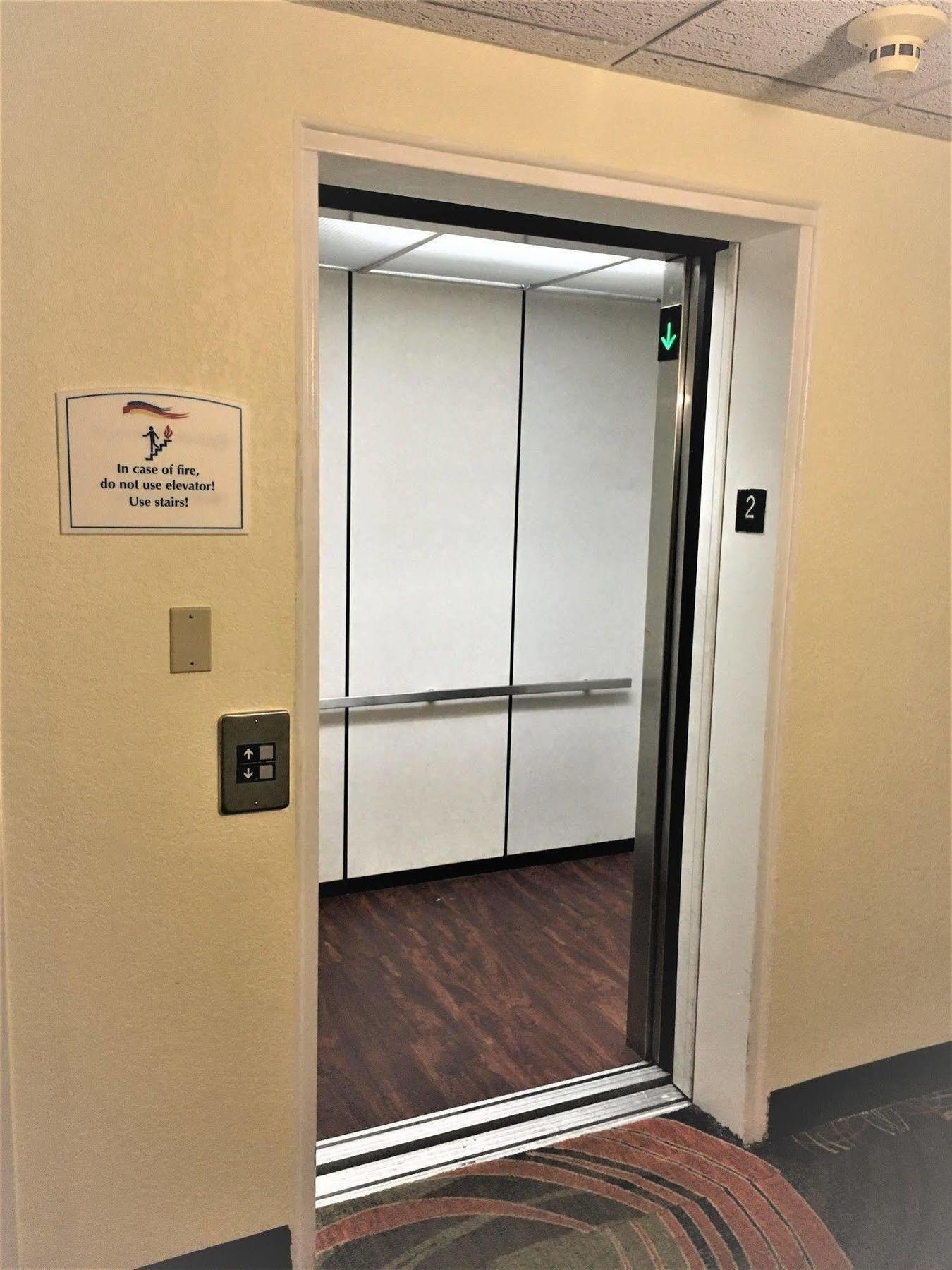 Baymont By Wyndham Lakeland Extérieur photo